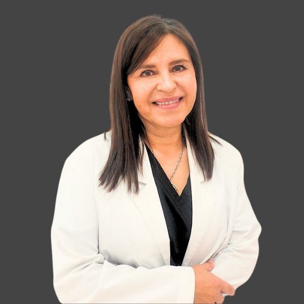 Dra claudia larrarte clinica capilar velazquez Dra claudia Larrarte clinica capilar velazquez