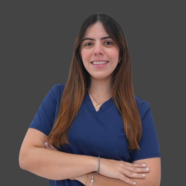 Dra Maria Alvarez clinica capilar velazquez Dra Maria Alvarez clinica capilar velazquez