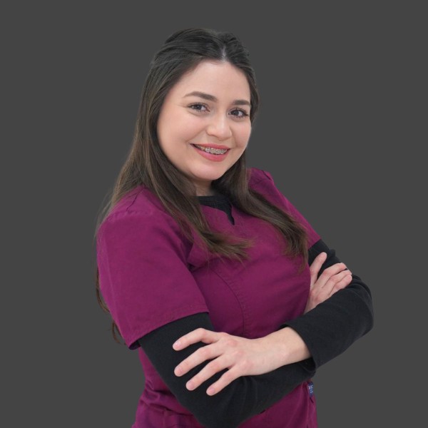 saray recepcionista clinica capilar velazquez saray recepcionista clinica capilar velazquez