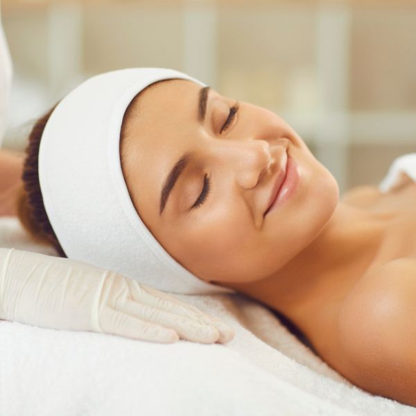 acido hialuronico tratamiento facial clinica medicina estética Madrid DA acido hialuronico tratamiento facial clinica medicina estética Madrid DA