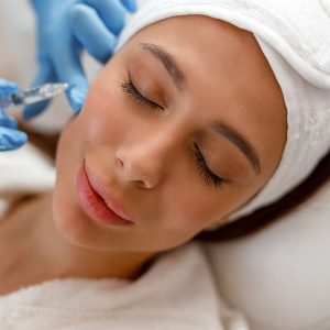 aumento de pómulos o relleno de pómulos con acido hialuronico en la Clinica de Medicina Estetica de Madrid DA aumento de pómulos o relleno de pómulos con acido hialuronico en la Clinica de Medicina Estetica de Madrid DA