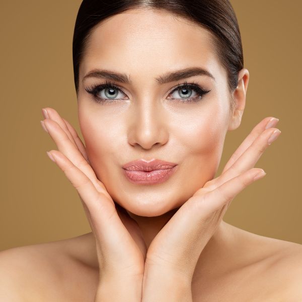 Aumento de pómulos Precio tratamiento Clinica Medicina Estética Madrid DA Aumento de pómulos Precio tratamiento Clinica Medicina Estética Madrid DA